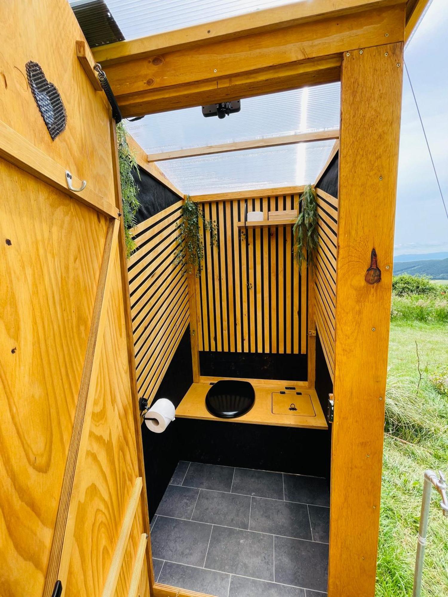 Glamping Hohe Wand - Zelt Mit Sternenfenster Und Whirlpool Maiersdorf