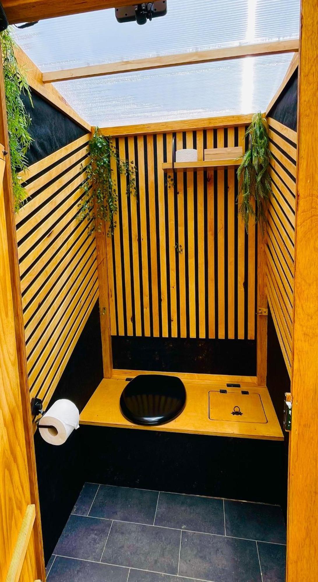 Glamping Hohe Wand - Zelt Mit Sternenfenster Und Whirlpool Tente de luxe *