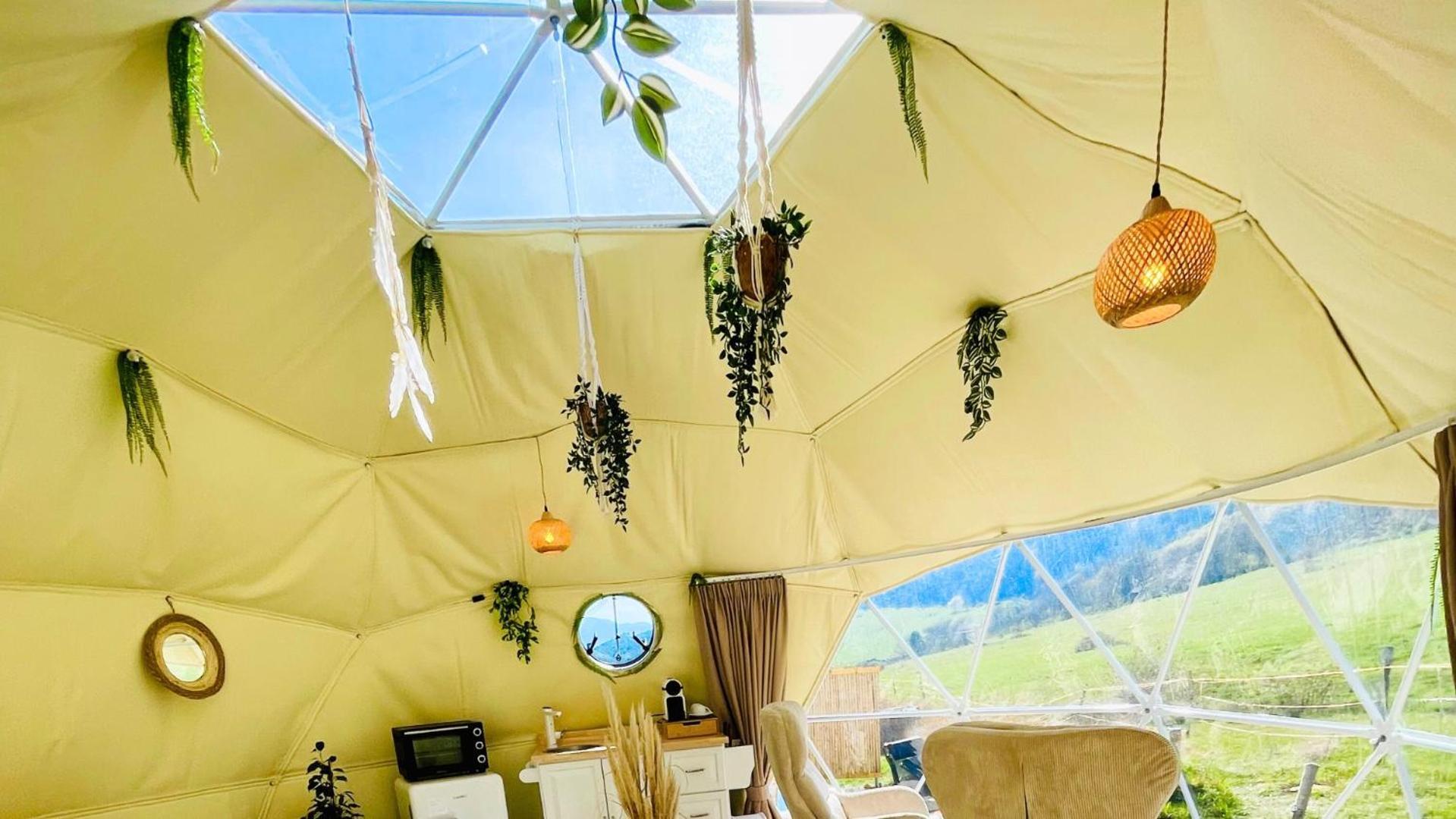 Glamping Hohe Wand - Zelt Mit Sternenfenster Und Whirlpool Tente de luxe